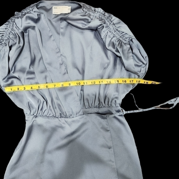 Curve Satin Wrap Mididress Ruched Detail Dusky Blue Size 0 (ASOS DESIGN) - Picture 13 of 17